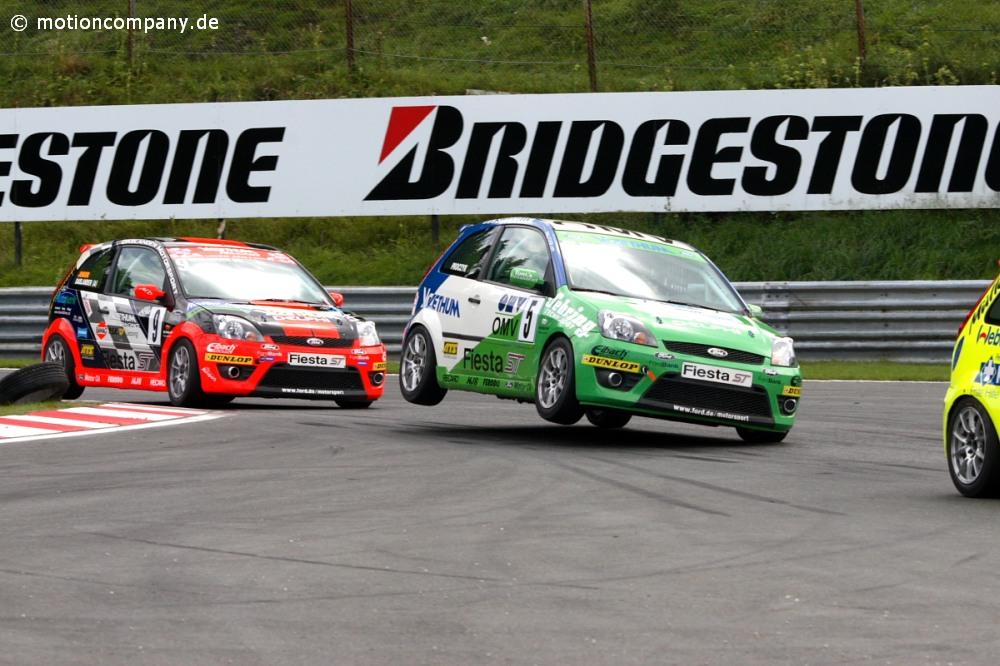 Ford fiesta e Ecosport perdem tração