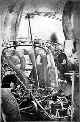 Motor Flat de 8 Cilindros Boxer refrigerado a Ar