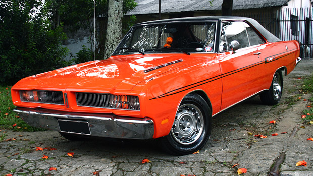 Dodge Charger : O Terror das Ruas da Década de 70!