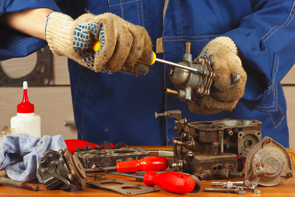 Manutenção da bomba de combustível (foto: shutterstock)