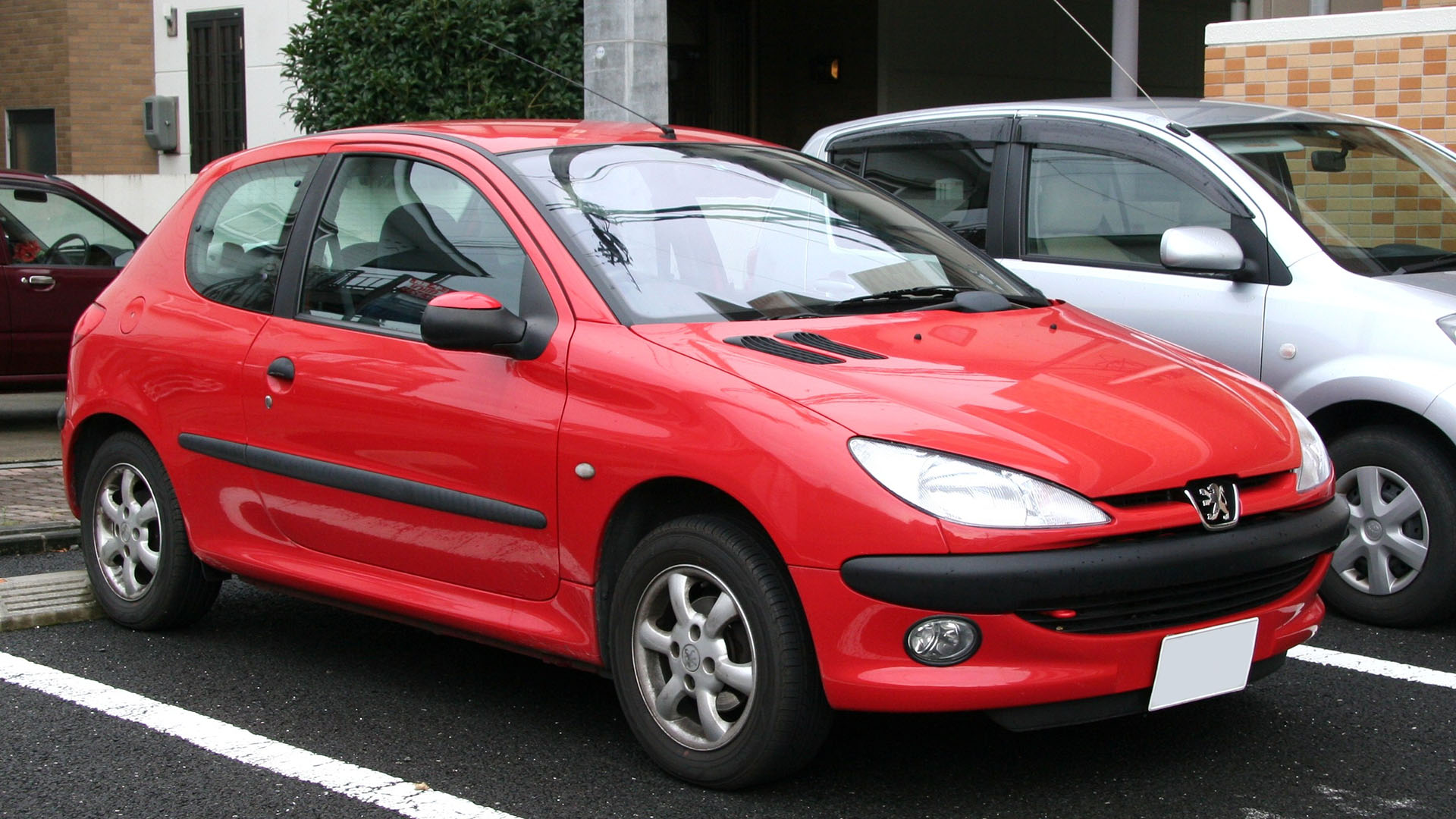 Peugeot 206 com a roda traseira torta veja o que pode ser