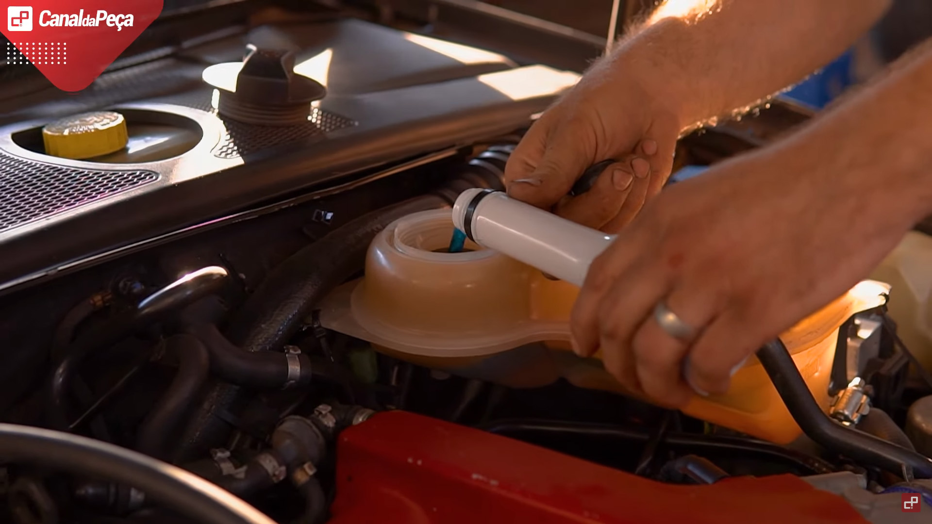 Revisão do sistema de arrefecimento 3 dicas para limpeza e troca do fluído