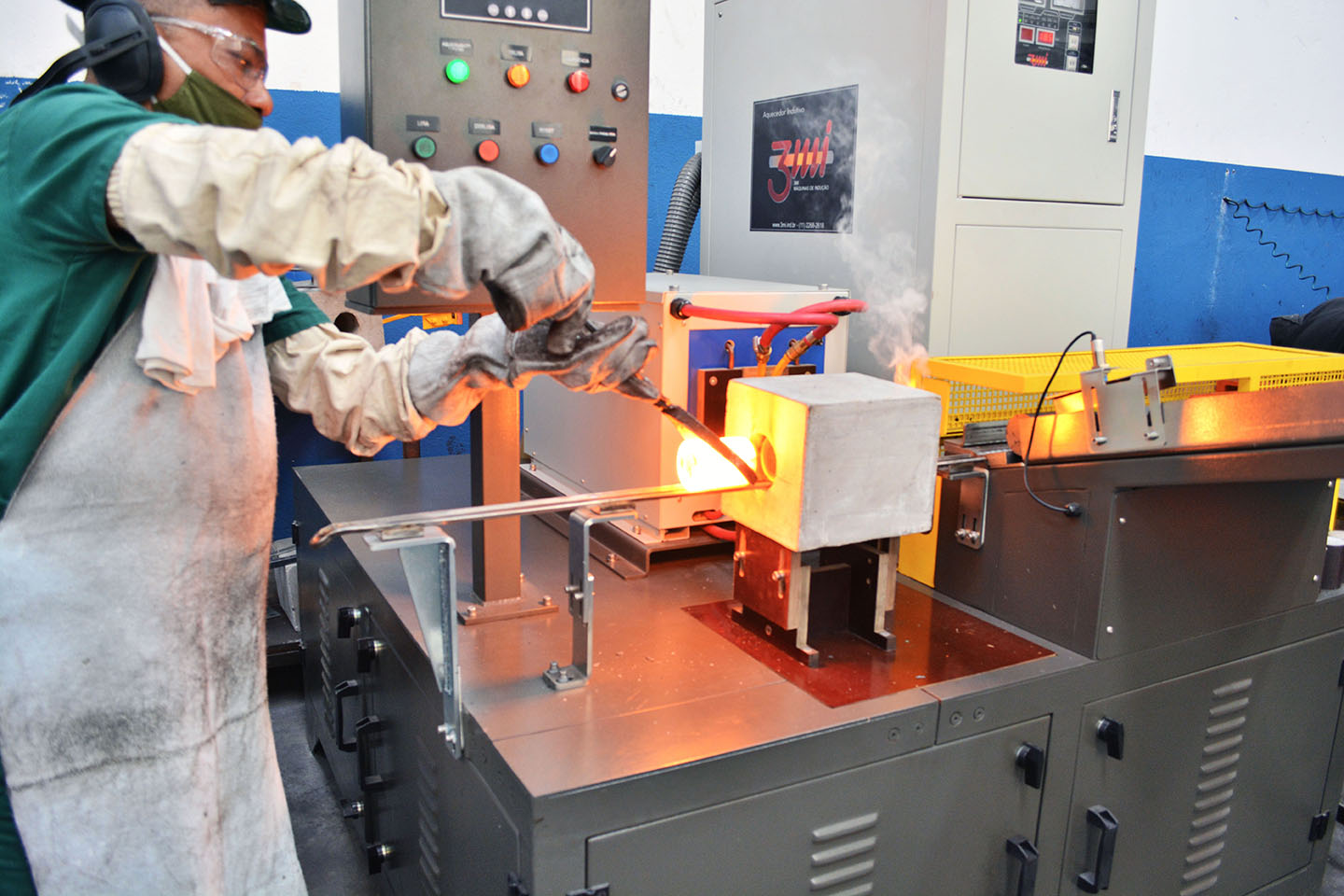 AMPRI INVESTE EM NOVA FORJARIA A QUENTE